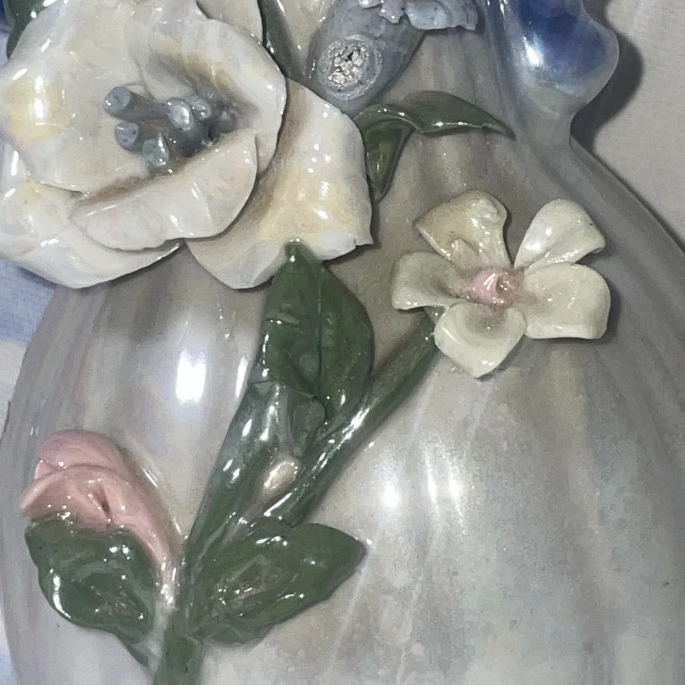 Vase Lusterware Iridescent Hand Painted‎ Floral Rose Cottagecore VTG
